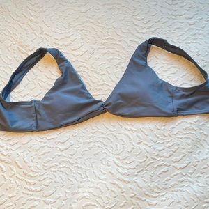 light blue 💙 bathing suit tie top
SHEIN